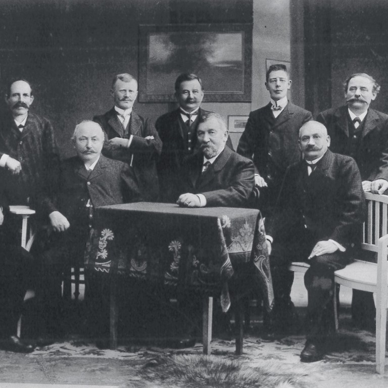 1910_Vorstand und Aufsichtsrat.jpg